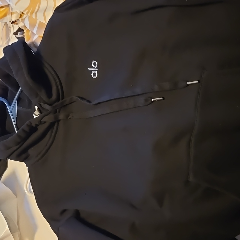 Alo hoodie